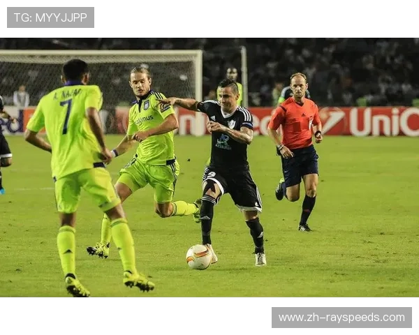 卡拉巴赫主场迎战阿贾克斯，阿塞拜疆球队盼创历史